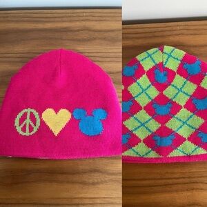 WALT DISNEY WORLD Peace Love Mickey Mouse Hat Beanie Cap Touque Reversible Plaid
